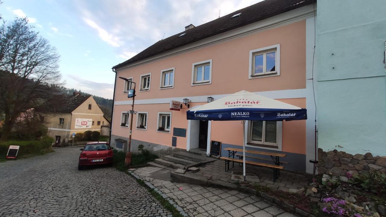 H@M Penzion Žlutice Exterior foto